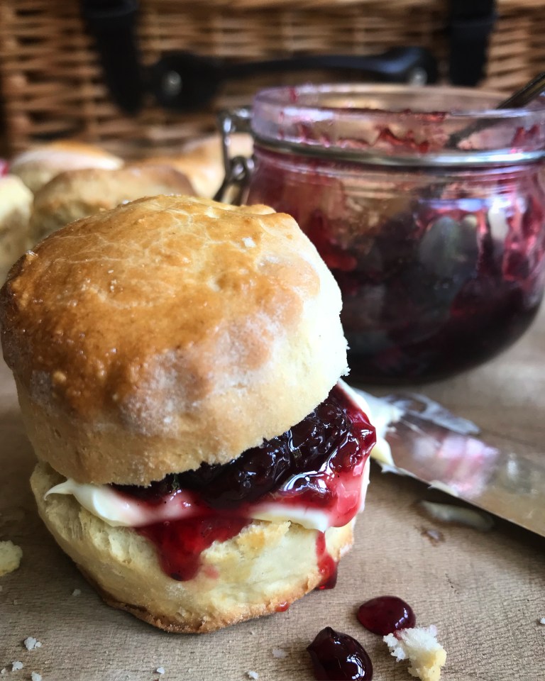 94492ADE-D7D8-44E6-8692-9700B8581428